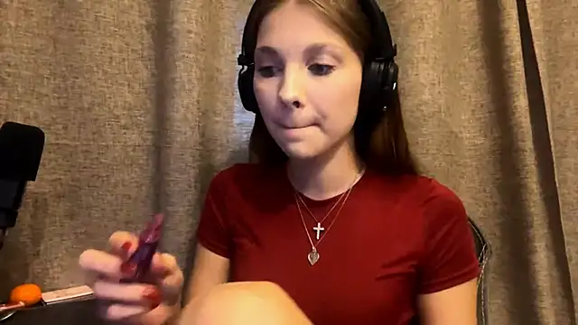 Snapshot of Softixq chatting on October 27, 1:34 pm Softixq online show from October 27, 1:34 pm