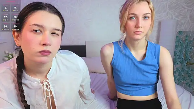 Snapshot of betweenUse chatting on November 22, 3:05 am betweenUse online show from November 22, 3:05 am