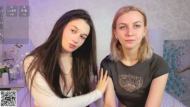 Snapshot of betweenUse chatting on November 23, 3:27 am betweenUse online show from November 23, 3:27 am