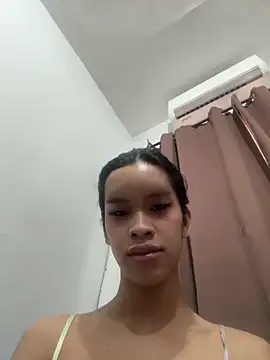 Snapshot of Candicemeow chatting on June 11, 2:22 am Candicemeow online show from June 11, 2:22 am