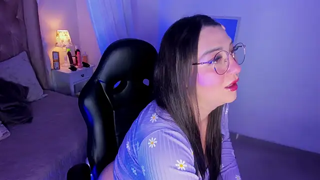 Snapshot of Myla_mayfield chatting on November 11, 11:38 am Myla mayfield online show from November 11, 11:38 am