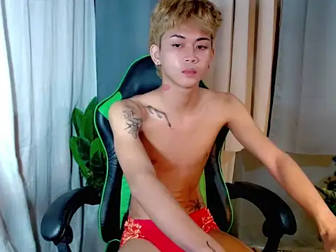 AsianCuteGuy21 online show from February 10, 5:23 pm