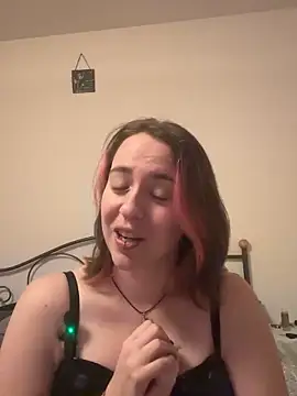 Snapshot of Latexaddictx_ chatting on October 25, 7:03 pm Latexaddictx  online show from October 25, 7:03 pm