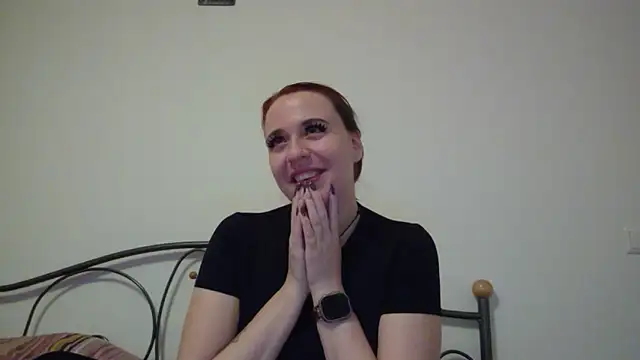 Latexaddictx  online show from November 9, 1:15 pm