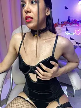 VenusIsLove  online show from October 19, 7:05 pm