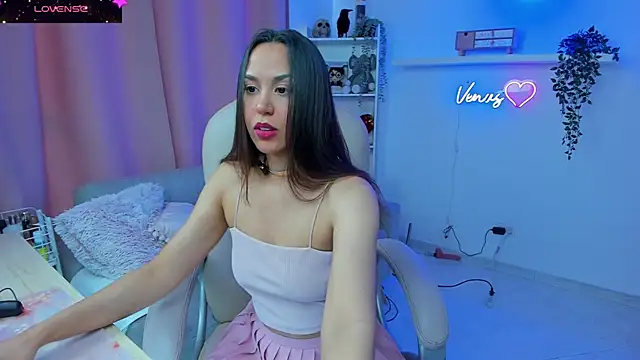 VenusIsLove  online show from September 26, 6:59 pm