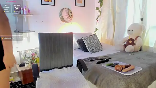 marcelaluxury online show from April 6, 9:38 pm