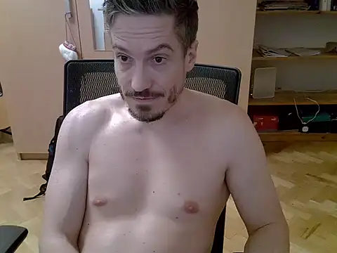 Snapshot of delayclose__ chatting on February 6, 4:14 pm delayclose online show from February 6, 4:14 pm