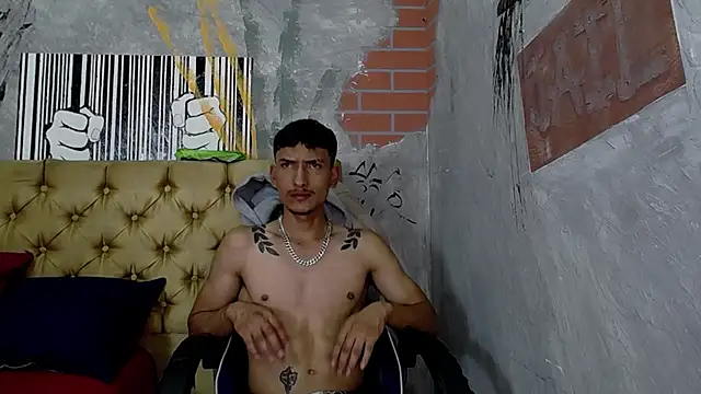 Snapshot of SavageLover_ chatting on December 14, 3:57 am SavageLover online show from December 14, 3:57 am