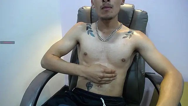 Snapshot of SavageLover_ chatting on December 3, 5:08 am SavageLover online show from December 3, 5:08 am