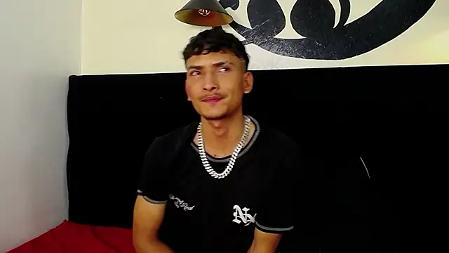 Snapshot of SavageLover_ chatting on November 29, 4:34 am SavageLover online show from November 29, 4:34 am