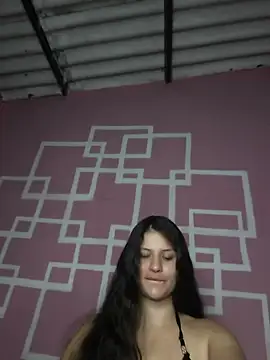 Snapshot of Esmesweet23 chatting on November 21, 10:42 pm Esmesweet23 online show from November 21, 10:42 pm