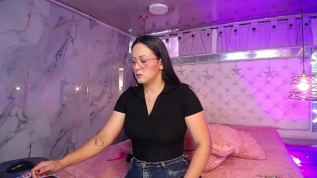 Melissa-roberts online show from March 6, 2:12 pm