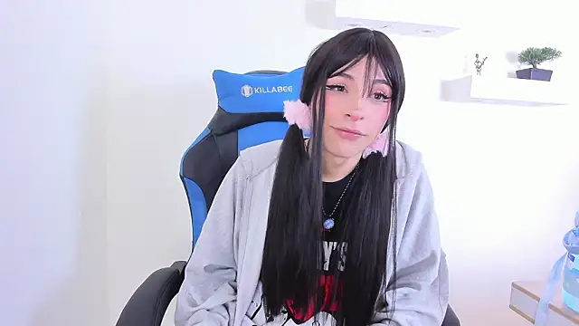 Damiian20  online show from March 11, 12:21 pm