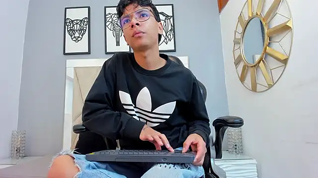 adams bobby online show from March 29, 11:01 am