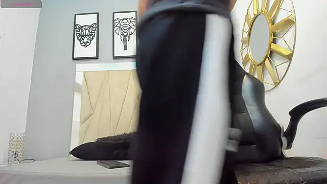 adams bobby online show from April 18, 7:07 pm