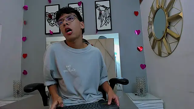 adams bobby online show from February 25, 11:10 am