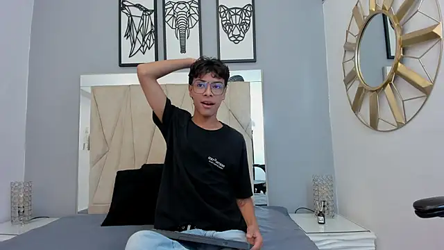 adams bobby online show from November 23, 11:31 am