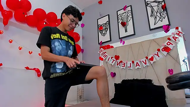 adams bobby online show from February 14, 11:21 am