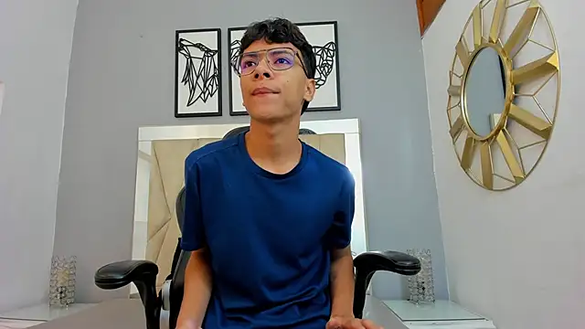 adams bobby online show from February 8, 11:30 am