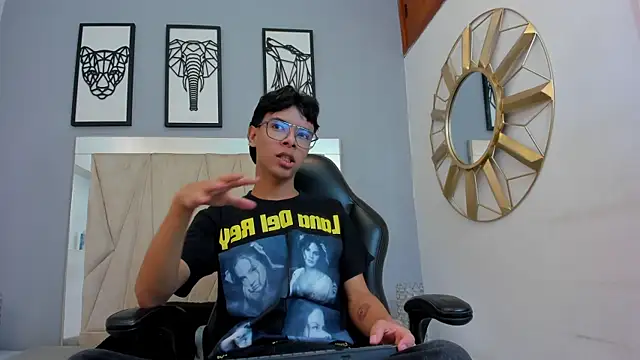 adams bobby online show from May 15, 10:57 am