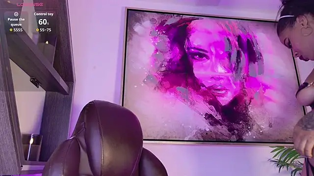 Snapshot of loana_vegas chatting on November 15, 4:33 pm loana vegas online show from November 15, 4:33 pm