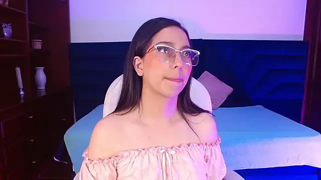 Snapshot of LexyBlaze_ chatting on May 26, 11:08 am LexyBlaze online show from May 26, 11:08 am