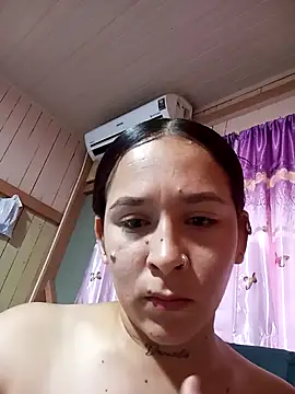 Snapshot of Valentinass20 chatting on October 27, 7:04 pm Valentinass20 online show from October 27, 7:04 pm