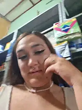 Snapshot of valilu_rosse27 chatting on January 11, 1:12 am valilu rosse27 online show from January 11, 1:12 am