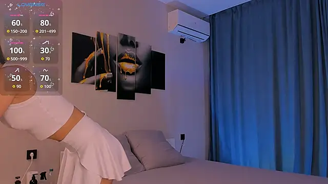 Snapshot of Kandeess chatting on November 26, 1:44 pm Kandeess online show from November 26, 1:44 pm