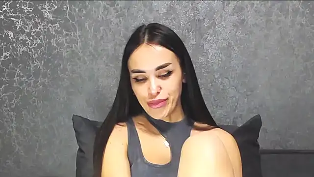 velvetveyraX online show from April 23, 3:02 pm