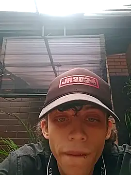 Khalid16  online show from November 11, 2:23 pm