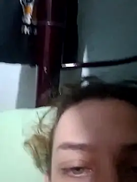 Khalid16  online show from April 6, 1:12 am