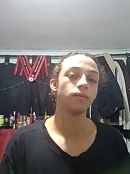 Khalid16  online show from April 11, 1:46 am