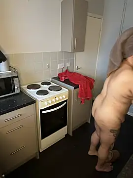 BubblesLovexox online show from March 3, 4:58 pm