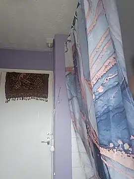 Snapshot of BubblesLovexox chatting on November 16, 1:38 pm BubblesLovexox online show from November 16, 1:38 pm