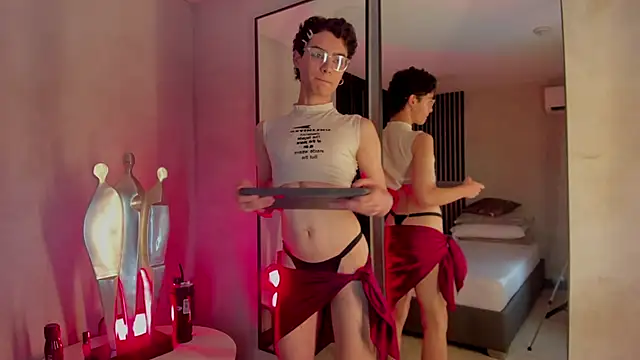 Val Guerra online show from November 13, 4:05 am