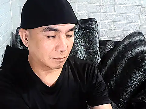 Snapshot of yourasiandesire69 chatting on December 16, 6:12 pm yourasiandesire69 online show from December 16, 6:12 pm