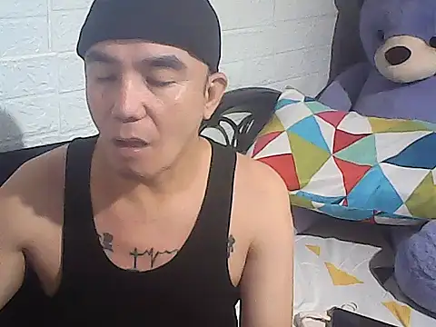 Snapshot of yourasiandesire69 chatting on November 4, 9:13 am yourasiandesire69 online show from November 4, 9:13 am