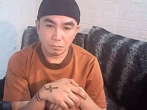 Snapshot of yourasiandesire69 chatting on November 24, 11:32 am yourasiandesire69 online show from November 24, 11:32 am