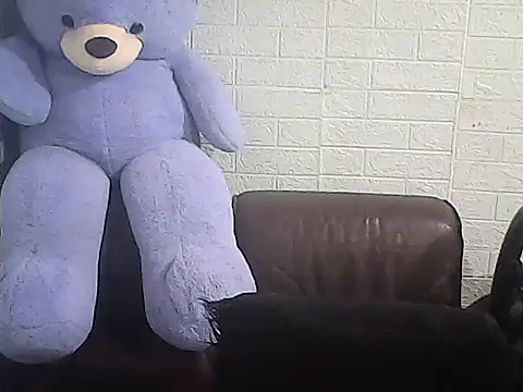 Snapshot of yourasiandesire69 chatting on November 6, 4:00 pm yourasiandesire69 online show from November 6, 4:00 pm