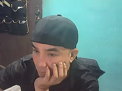 Snapshot of yourasiandesire69 chatting on October 29, 10:03 am yourasiandesire69 online show from October 29, 10:03 am