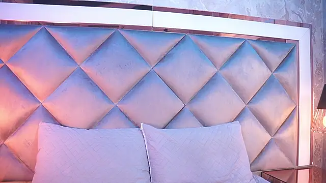  giggy 2 online show from February 13, 11:43 am