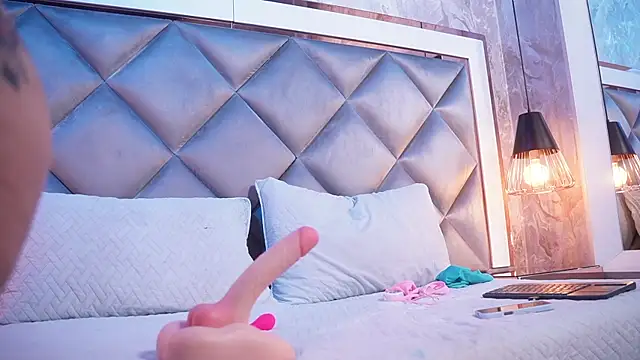  giggy 2 online show from March 20, 11:44 am