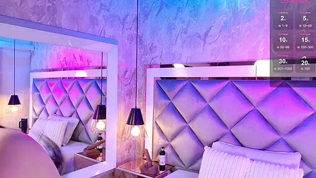 Snapshot of _giggy_2 chatting on November 24, 11:32 am giggy 2 online show from November 24, 11:32 am