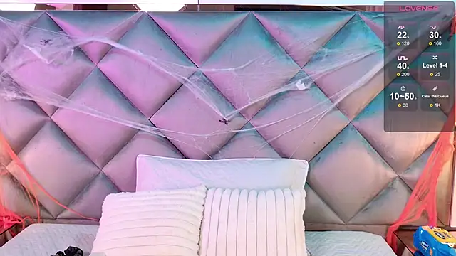 Snapshot of _giggy_2 chatting on October 28, 11:42 am  giggy 2 online show from October 28, 11:42 am