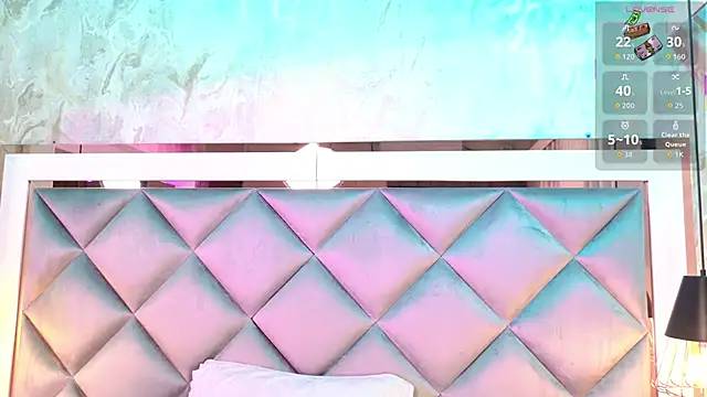 Snapshot of _giggy_2 chatting on October 29, 11:42 am  giggy 2 online show from October 29, 11:42 am