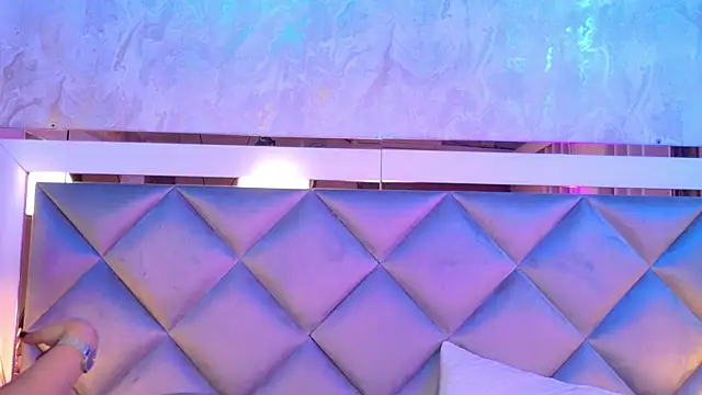  giggy 2 online show from January 9, 12:01 pm