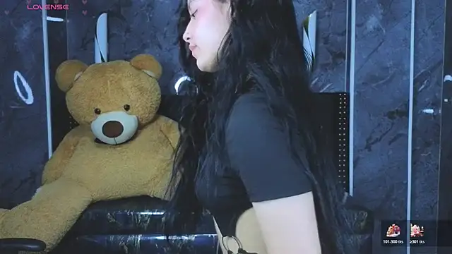 Aleja05 b online show from December 14, 3:17 pm