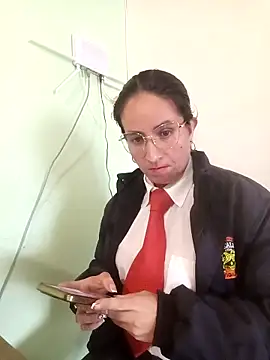 Snapshot of Valentina--1 chatting on November 18, 12:52 pm Valentina--1 online show from November 18, 12:52 pm